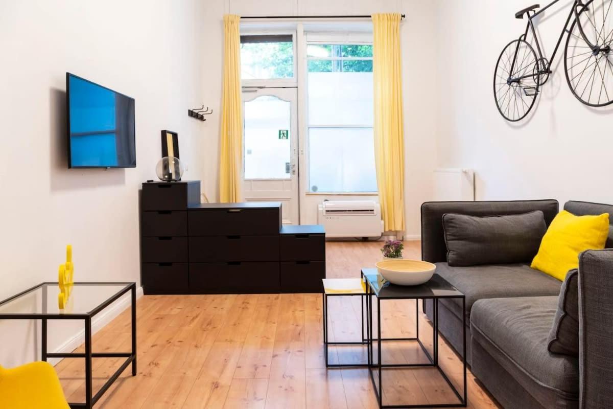 Spacious Two Br Plus Ac Plus Selfcheckin Berlin Dış mekan fotoğraf